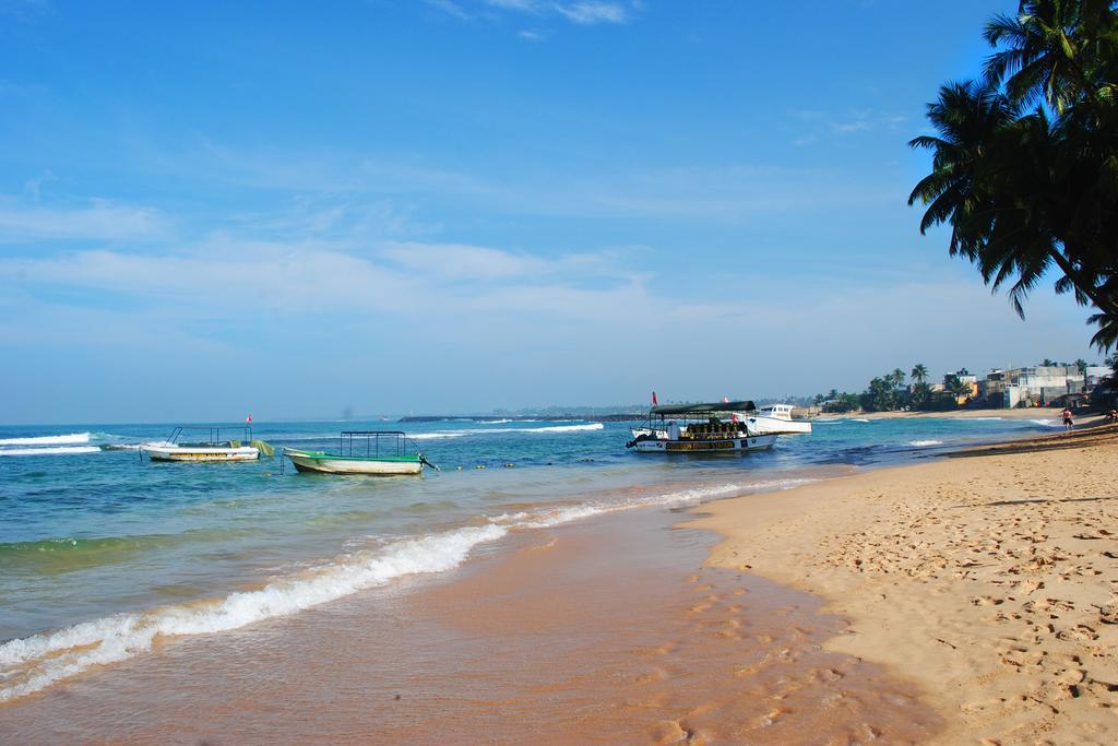 Cinnamon Holiday Inn Hikkaduwa Bagian luar foto