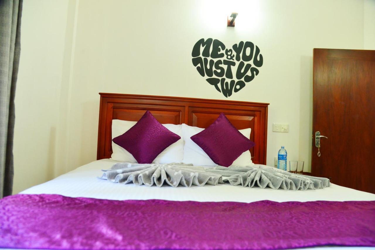 Cinnamon Holiday Inn Hikkaduwa Bagian luar foto